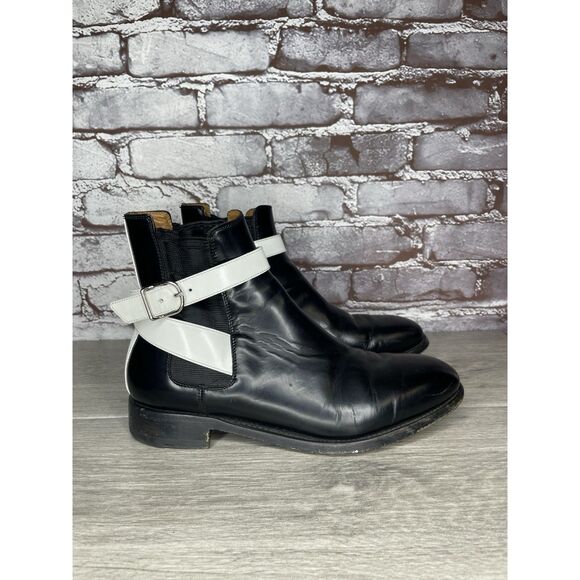 BALENCIAGA BLACK WHITE POLISH CALFSKIN CHELSEA BUCKLE ANKLE BOOTS Women 37EU/6.5 - Picture 1 of 16